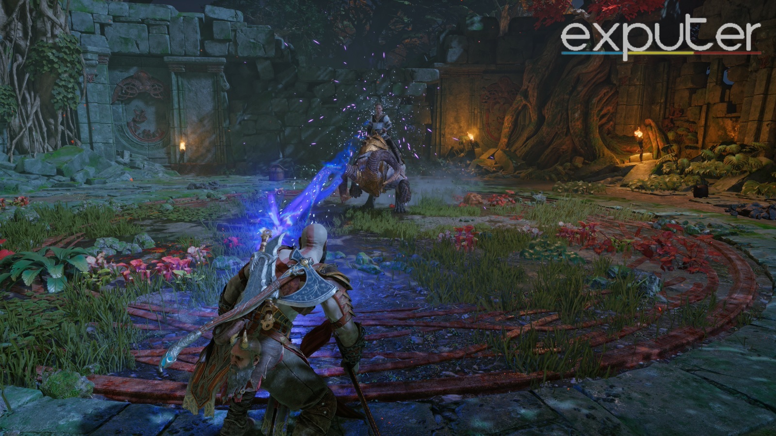 Gulltoppr charging toward Kratos